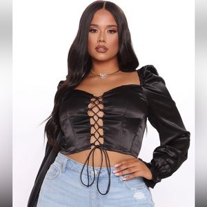 FASHION NOVA SATIN TOP SIZE 3X